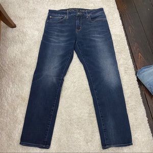 American Eagle men’s jeans